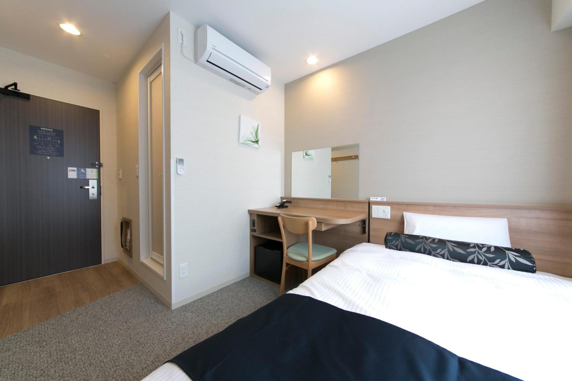 Just Inn Premium Nagoya Station חדר תמונה