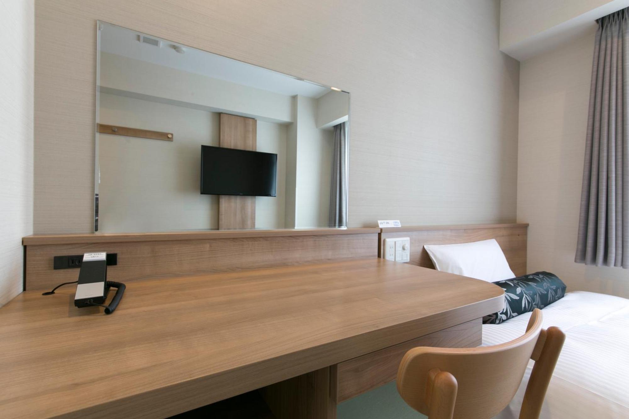 Just Inn Premium Nagoya Station חדר תמונה